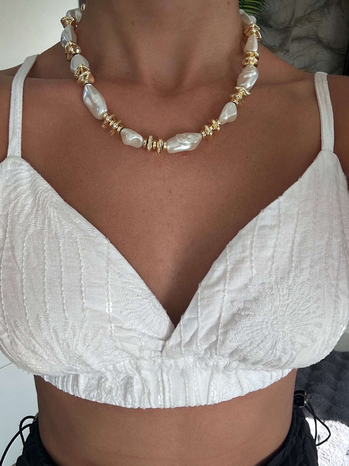 Beyaz incili gold kolye